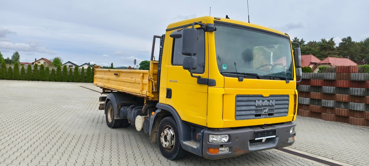 MAN TGL 8.210 * 2007 * 3-stronny KIPER * NOWE OPONY * MANUAL * RESOR * 3 MIEJSCA - Billenőplatós teherautó: 5 kép. MAN TGL 8.210 * 2007 * 3-stronny KIPER * NOWE OPONY * MANUAL * RESOR * 3 MIEJSCA - Billenőplatós teherautó: 5 kép.