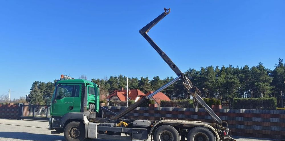 MAN TGS 26.440 Hakowiec Meiller-Kipper | 6x4 | Manual/Euro 6 - Horgos rakodó teherautó: 2 kép. MAN TGS 26.440 Hakowiec Meiller-Kipper | 6x4 | Manual/Euro 6 - Horgos rakodó teherautó: 2 kép.