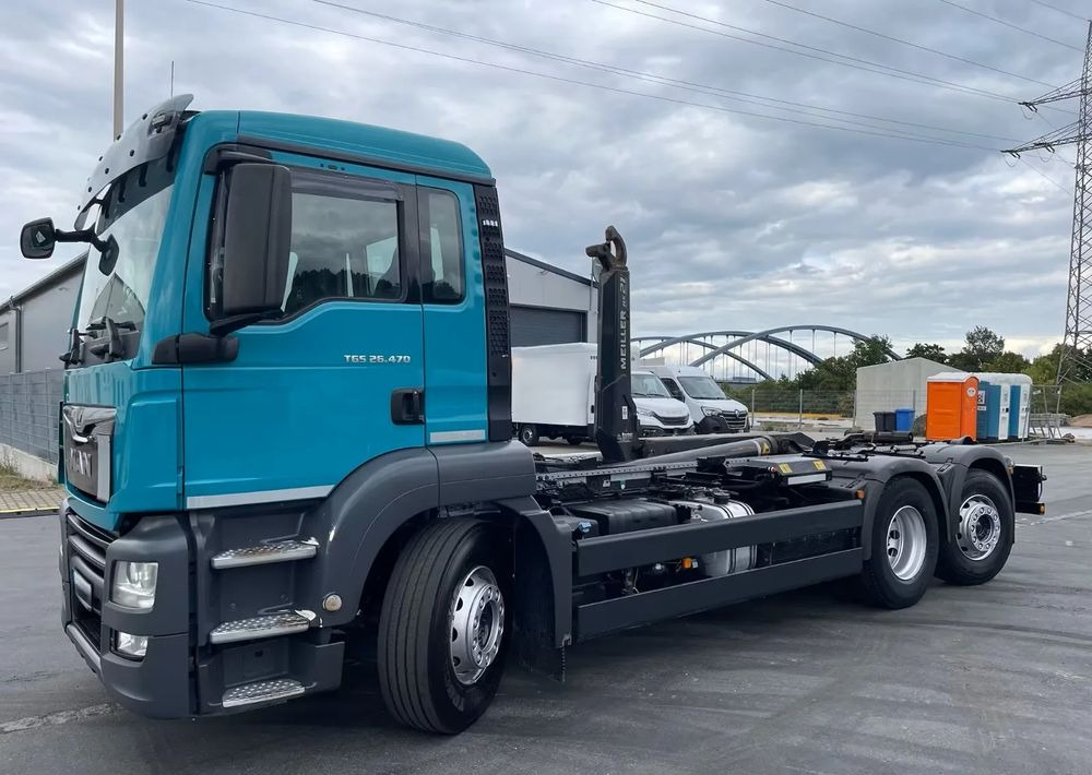 MAN TGS 26.470 6x2 - Horgos rakodó teherautó: 1 kép. MAN TGS 26.470 6x2 - Horgos rakodó teherautó: 1 kép.