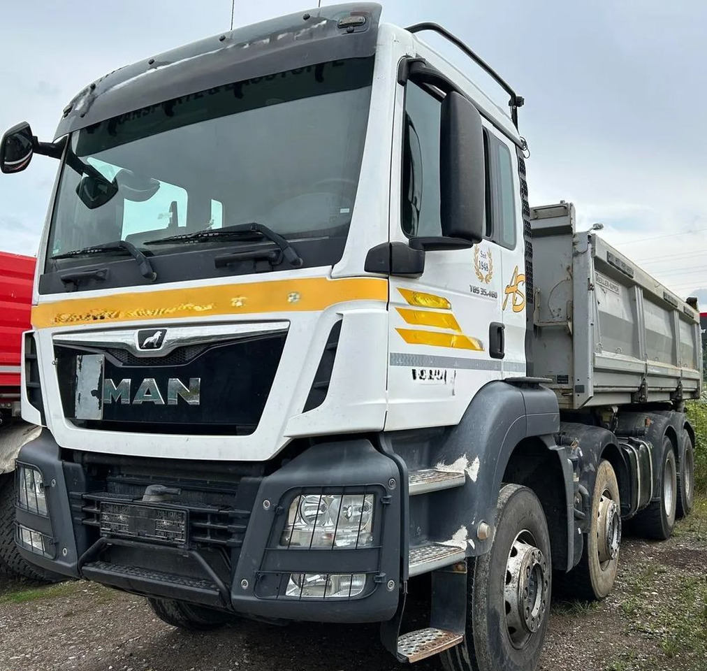 MAN TGS 35.460 8x4 | Wywrotka trójstronna MEILLER Bordmatik | Euro 6 - Billenőplatós teherautó: 2 kép. MAN TGS 35.460 8x4 | Wywrotka trójstronna MEILLER Bordmatik | Euro 6 - Billenőplatós teherautó: 2 kép.