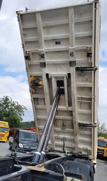 MAN TGS 35.460 8x4 – wywrotka 3-stronna MEILLER + Bordmatic + plandeka rolowana+Euro6+Retarder lízing MAN TGS 35.460 8x4 – wywrotka 3-stronna MEILLER + Bordmatic + plandeka rolowana+Euro6+Retarder: 10 kép.