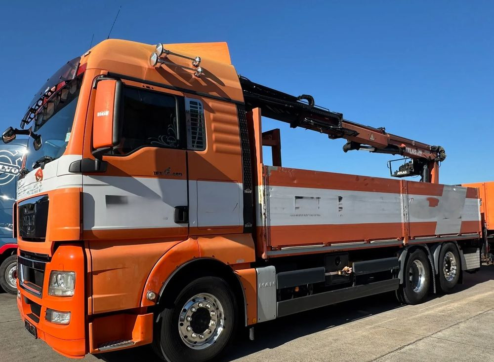 MAN TGX 26.480 • HDS Atlas 145.2 •Oś podnoszona i skrętna 426 tys. km - Zestaw z przyczepą Schwarzmüller Oś przednia – resory piórowe, tylna – pneumatyka • - Platós teherautó, Darus autó: 5 kép. MAN TGX 26.480 • HDS Atlas 145.2 •Oś podnoszona i skrętna 426 tys. km - Zestaw z przyczepą Schwarzmüller Oś przednia – resory piórowe, tylna – pneumatyka • - Platós teherautó, Darus autó: 5 kép.