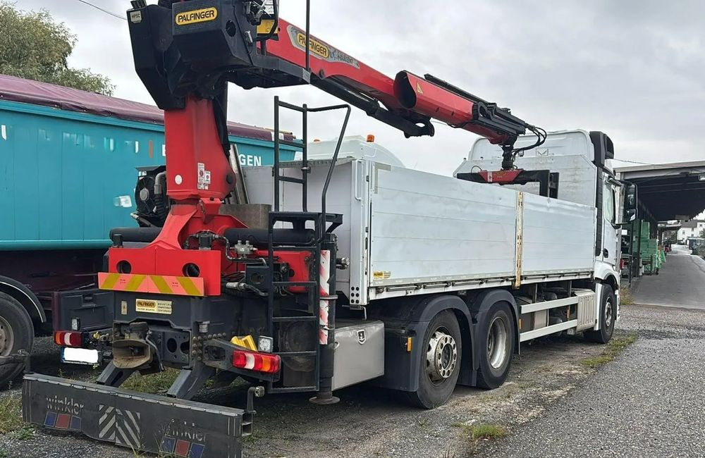 Mercedes-Benz ACTROS 2545 / 6x2 / HDS Palfinger PK 20.501 sterowany radiowo / Przyczepa w zestawie / Euro6/ Przebieg 340 000km - Platós teherautó, Darus autó: 2 kép. Mercedes-Benz ACTROS 2545 / 6x2 / HDS Palfinger PK 20.501 sterowany radiowo / Przyczepa w zestawie / Euro6/ Przebieg 340 000km - Platós teherautó, Darus autó: 2 kép.