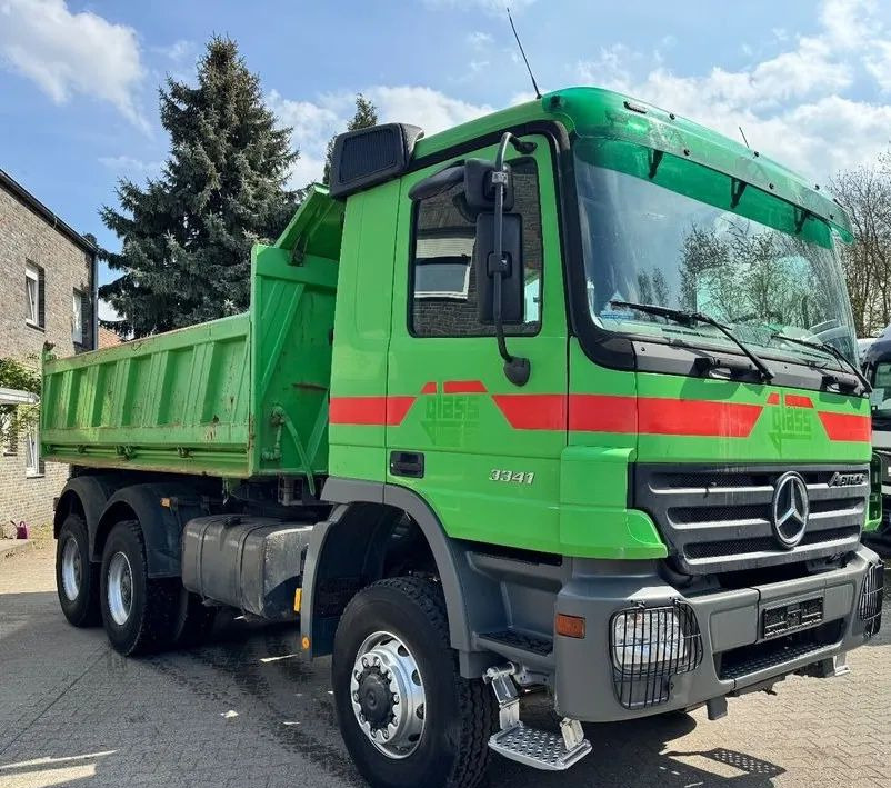 Mercedes-Benz ACTROS MPII 3341/6X6/WYWROTKA TRÓJSTRONNA /KIPPER ALLRAD/ BORDMATIK/ EURO 3 - Billenőplatós teherautó: 5 kép. Mercedes-Benz ACTROS MPII 3341/6X6/WYWROTKA TRÓJSTRONNA /KIPPER ALLRAD/ BORDMATIK/ EURO 3 - Billenőplatós teherautó: 5 kép.