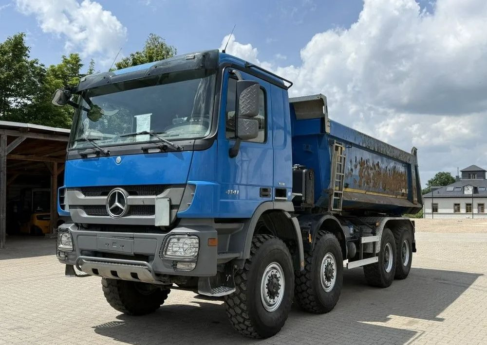 Mercedes-Benz Actros 4141AK 8x8 MP3 • Wywrotka Meiller • Euro 5 - Billenőplatós teherautó: 1 kép. Mercedes-Benz Actros 4141AK 8x8 MP3 • Wywrotka Meiller • Euro 5 - Billenőplatós teherautó: 1 kép.
