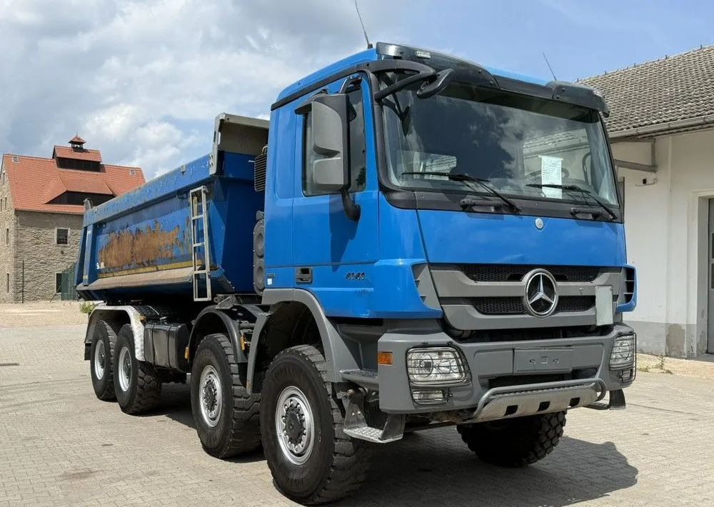 Mercedes-Benz Actros 4141AK 8x8 MP3 • Wywrotka Meiller • Euro 5 - Billenőplatós teherautó: 2 kép. Mercedes-Benz Actros 4141AK 8x8 MP3 • Wywrotka Meiller • Euro 5 - Billenőplatós teherautó: 2 kép.