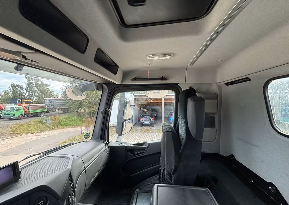 Billenőplatós teherautó Mercedes-Benz Arocs 4145 AK 8x6 | Wywrotka trójstronna Schmitz Mulde | Klima | Kamera |: 16 kép.