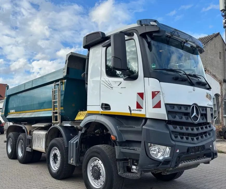 Mercedes-Benz Mercedes-Benz Arocs 4145AK 8x6 Allrad | Wywrotka Schmitz Mulda z hydrauliczną zabudową kiprującą | Euro 6c | Przebieg: 144 249 km !!!! - Billenőplatós teherautó: 3 kép. Mercedes-Benz Mercedes-Benz Arocs 4145AK 8x6 Allrad | Wywrotka Schmitz Mulda z hydrauliczną zabudową kiprującą | Euro 6c | Przebieg: 144 249 km !!!! - Billenőplatós teherautó: 3 kép.