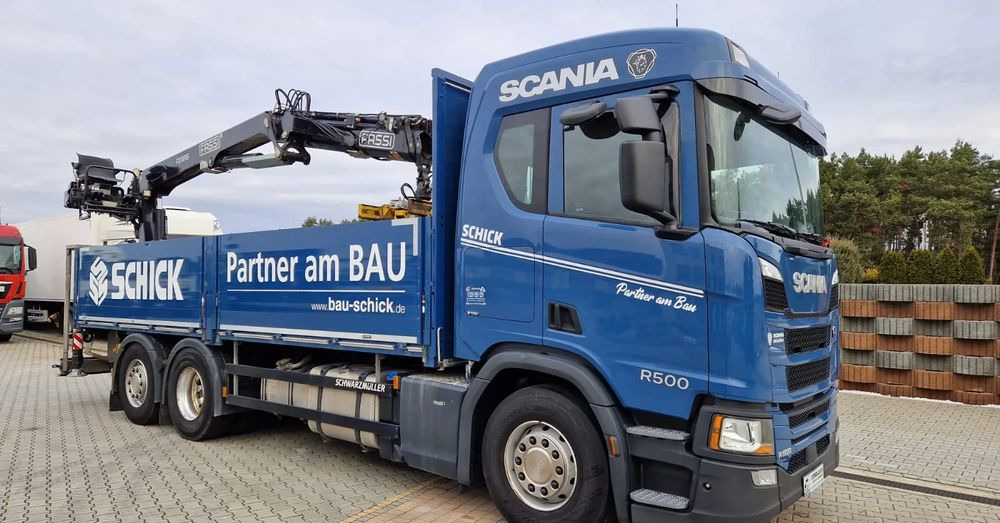 Scania Scania/ R 500/ 6x2 /Fassi F 215 AS - Platós teherautó, Darus autó: 2 kép. Scania Scania/ R 500/ 6x2 /Fassi F 215 AS - Platós teherautó, Darus autó: 2 kép.
