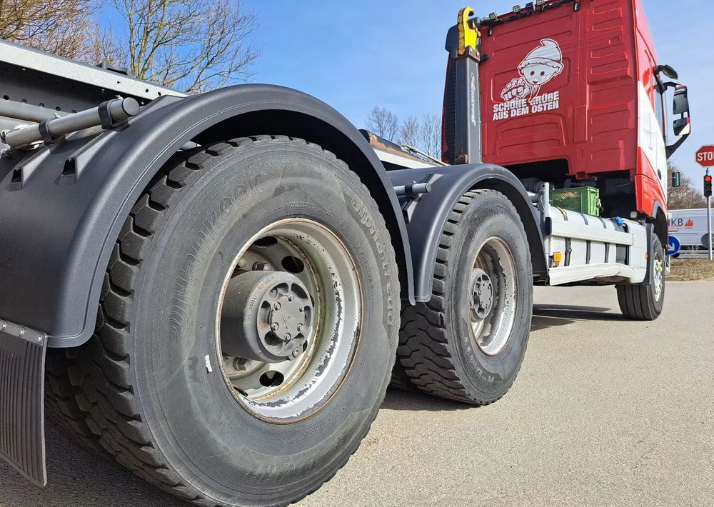 Volvo FH 64 R510 High-Line - Billenőplatós teherautó: 5 kép. Volvo FH 64 R510 High-Line - Billenőplatós teherautó: 5 kép.