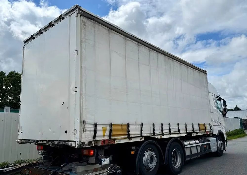 Volvo FH460 6x2 BDF | Hydrauliczna platforma załadunkowa | Ogrzewanie postojowe | Automatyczna skrzynia | Euro 6d - Ponyvás teherautó: 4 kép. Volvo FH460 6x2 BDF | Hydrauliczna platforma załadunkowa | Ogrzewanie postojowe | Automatyczna skrzynia | Euro 6d - Ponyvás teherautó: 4 kép.