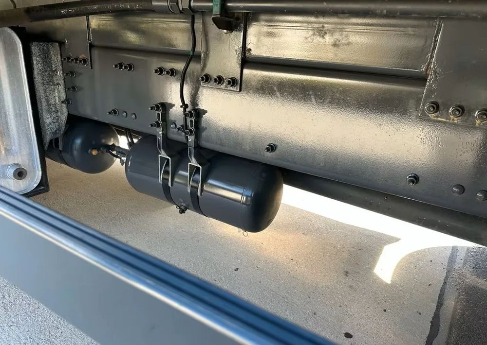 Volvo FM420 6x2 | HDS Atlas AK 186-3 z przestrzenią ładunkową | Euro6 |238 000 km - Platós teherautó, Darus autó: 3 kép. Volvo FM420 6x2 | HDS Atlas AK 186-3 z przestrzenią ładunkową | Euro6 |238 000 km - Platós teherautó, Darus autó: 3 kép.