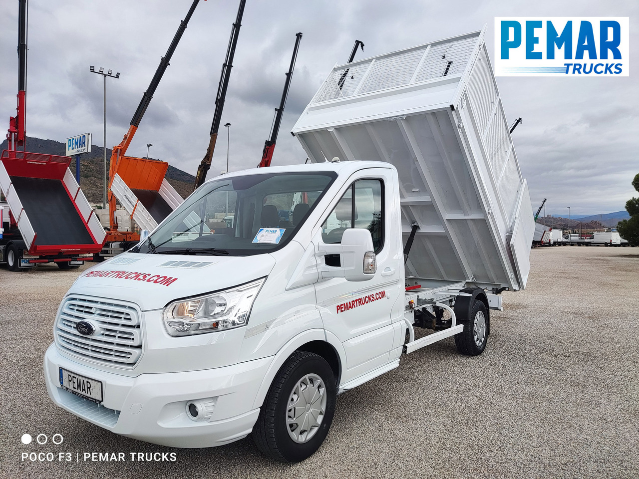 FORD TRANSIT 130 PK BASCULANTE - Billenőplatós kisteherautó: 1 kép. FORD TRANSIT 130 PK BASCULANTE - Billenőplatós kisteherautó: 1 kép.