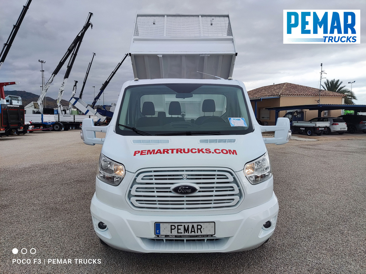 FORD TRANSIT 130 PK BASCULANTE - Billenőplatós kisteherautó: 2 kép. FORD TRANSIT 130 PK BASCULANTE - Billenőplatós kisteherautó: 2 kép.