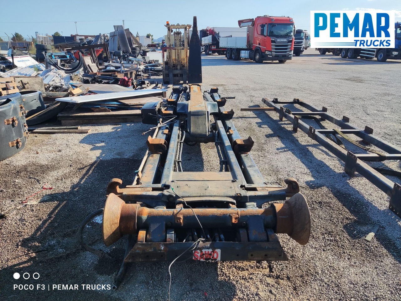 HIAB MULTILIFT HOOKLIFT 21T BRAZO ARTICULADO - Szerszám/ Felszerelés: 5 kép. HIAB MULTILIFT HOOKLIFT 21T BRAZO ARTICULADO - Szerszám/ Felszerelés: 5 kép.
