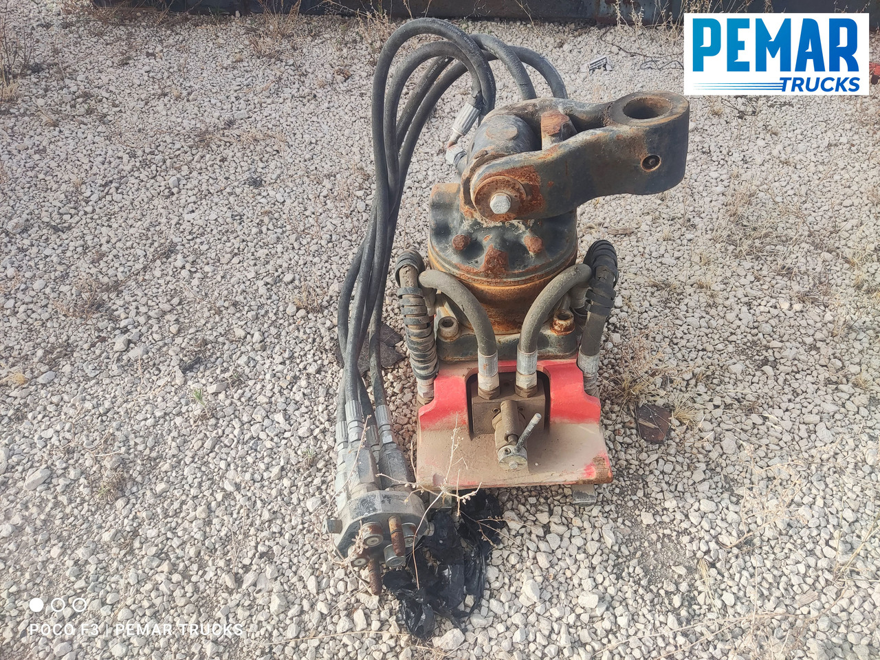 HIAB TX 45M - Gyorscsatlakozó - Gyorscsatlakozó: 2 kép. HIAB TX 45M - Gyorscsatlakozó - Gyorscsatlakozó: 2 kép.