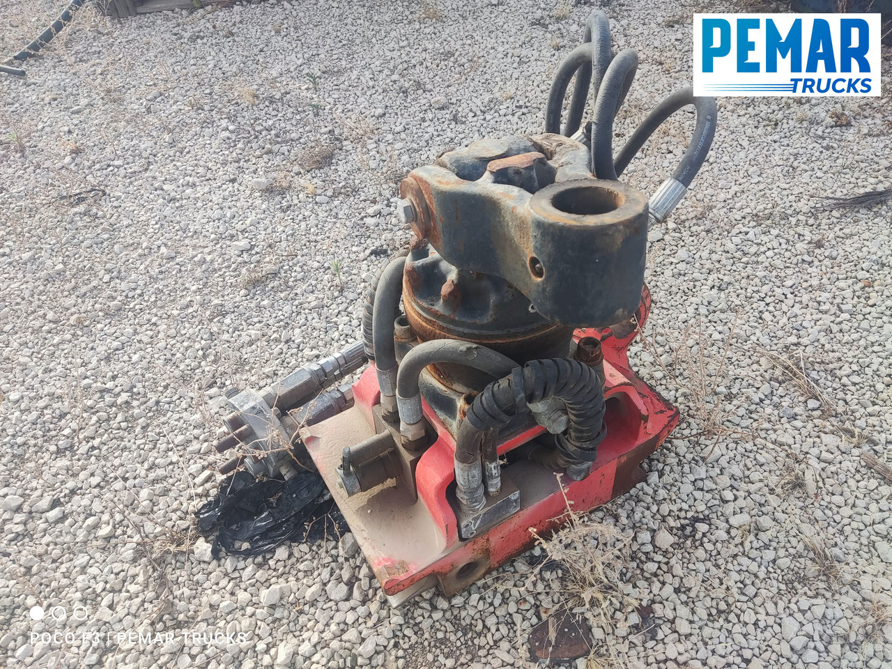 HIAB TX 45M - Gyorscsatlakozó - Gyorscsatlakozó: 3 kép. HIAB TX 45M - Gyorscsatlakozó - Gyorscsatlakozó: 3 kép.