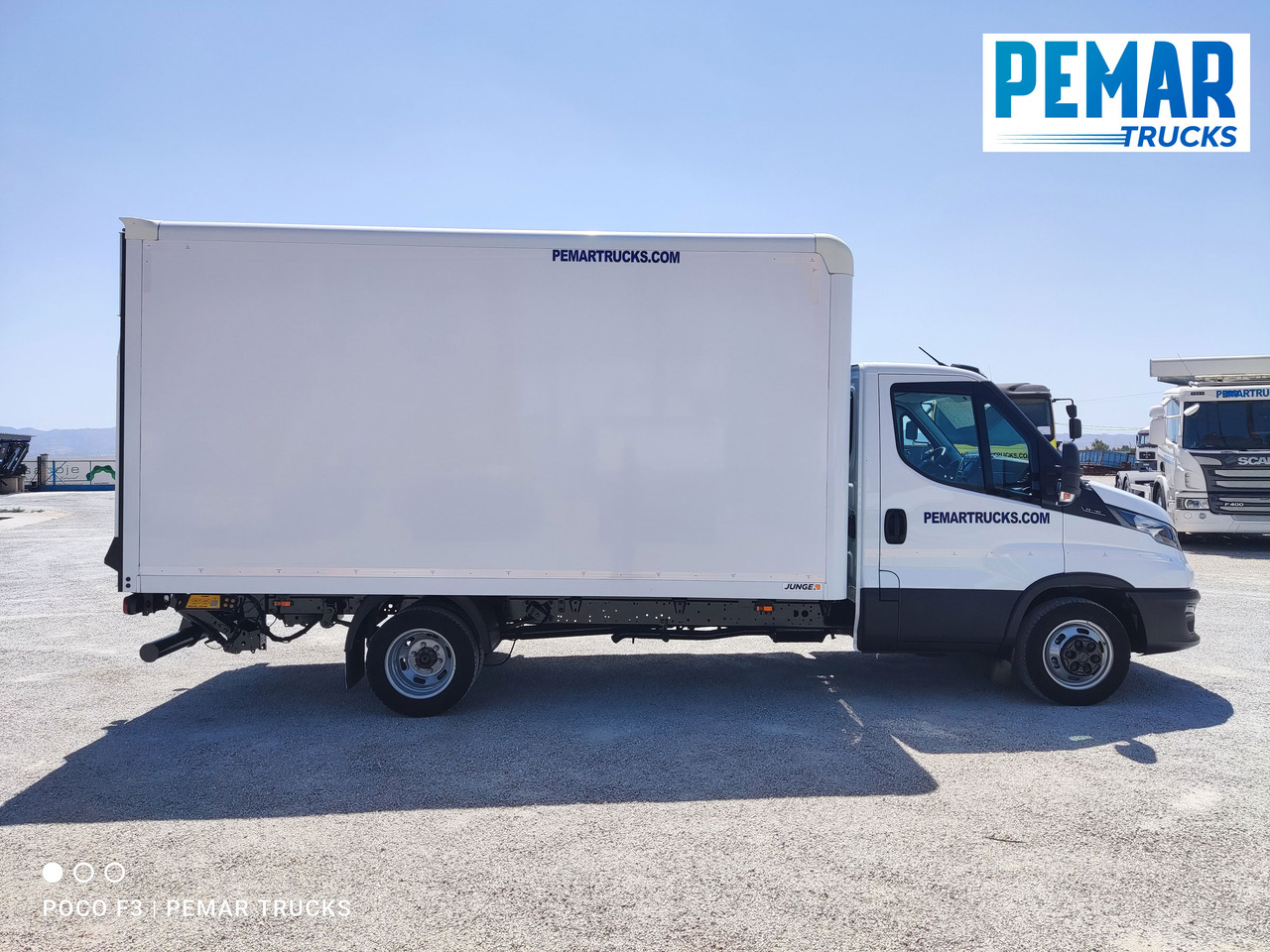 IVECO DAILY 35C16 CAJA CERRADA DOBLE RUEDA - Dobozos kisteherautó: 4 kép. IVECO DAILY 35C16 CAJA CERRADA DOBLE RUEDA - Dobozos kisteherautó: 4 kép.