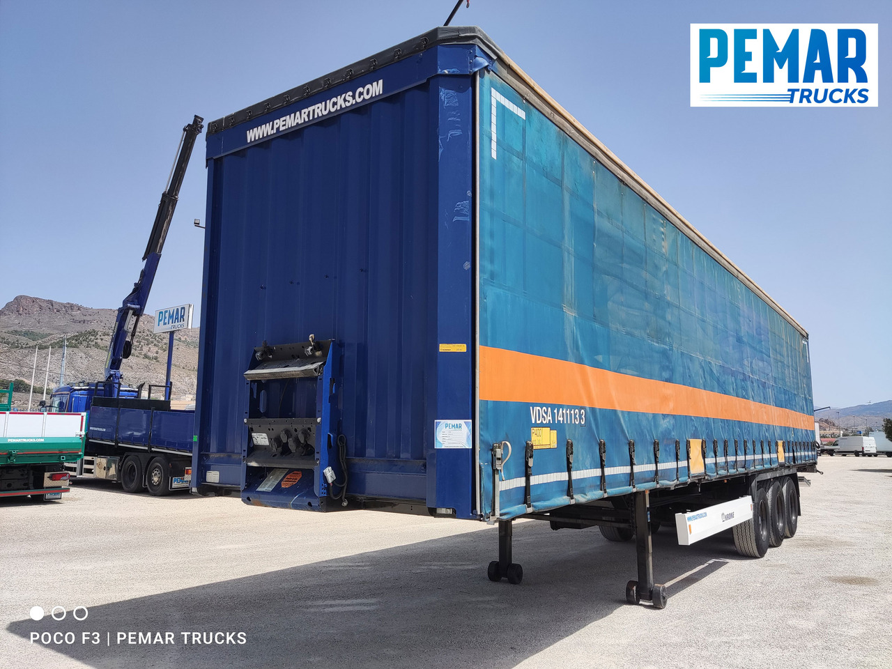 KRONE SD TAUTLINER PLATAFORMA ELEVADORA - Ponyvás félpótkocsi: 1 kép. KRONE SD TAUTLINER PLATAFORMA ELEVADORA - Ponyvás félpótkocsi: 1 kép.