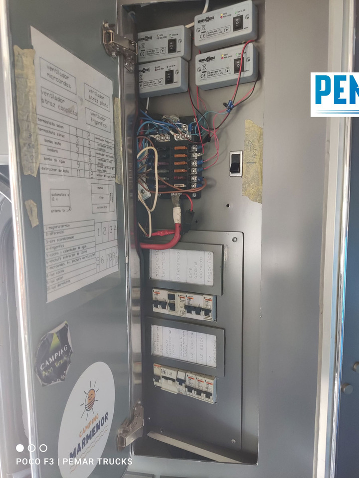 Kisteherautó MERCEDES-BENZ SPRINTER 313 CDI CAMPERIZADA: 16 kép. Kisteherautó MERCEDES-BENZ SPRINTER 313 CDI CAMPERIZADA: 16 kép.