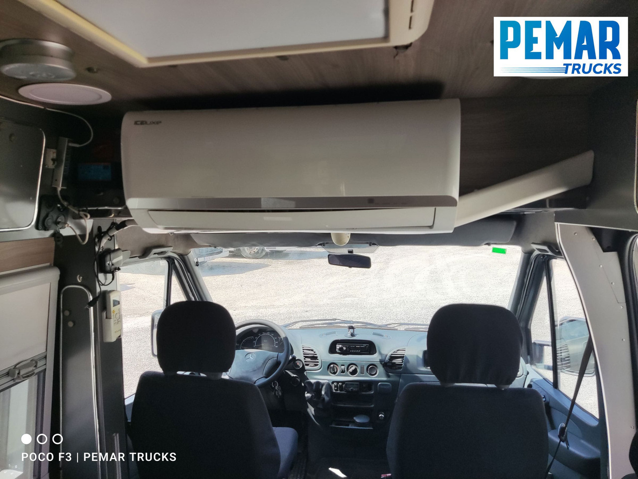 Kisteherautó MERCEDES-BENZ SPRINTER 313 CDI CAMPERIZADA: 12 kép. Kisteherautó MERCEDES-BENZ SPRINTER 313 CDI CAMPERIZADA: 12 kép.