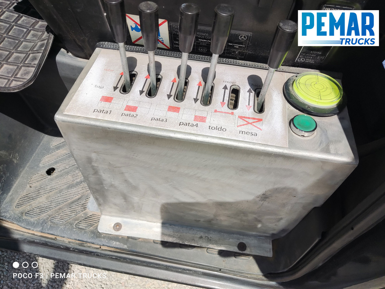 Kisteherautó MERCEDES-BENZ SPRINTER 313 CDI CAMPERIZADA: 29 kép. Kisteherautó MERCEDES-BENZ SPRINTER 313 CDI CAMPERIZADA: 29 kép.