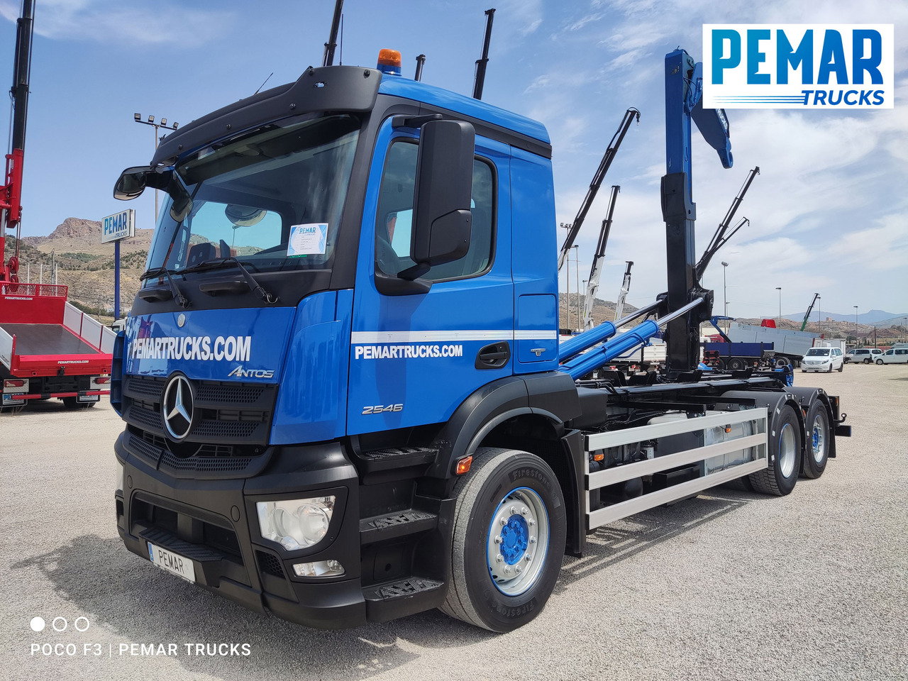 MERCEDES-BENZ ANTOS 2546 6X2 MULTILIFT - Cserefelépítményes teherautó: 1 kép. MERCEDES-BENZ ANTOS 2546 6X2 MULTILIFT - Cserefelépítményes teherautó: 1 kép.