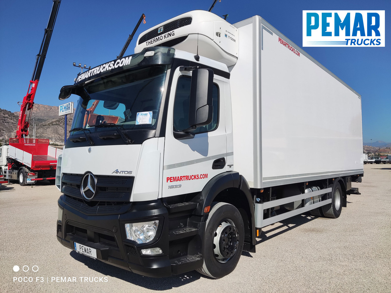 MERCEDES-BENZ MERCEDES BENZ ANTOS 1833 FRIGORIFICO 18T - Hűtős teherautó: 1 kép. MERCEDES-BENZ MERCEDES BENZ ANTOS 1833 FRIGORIFICO 18T - Hűtős teherautó: 1 kép.