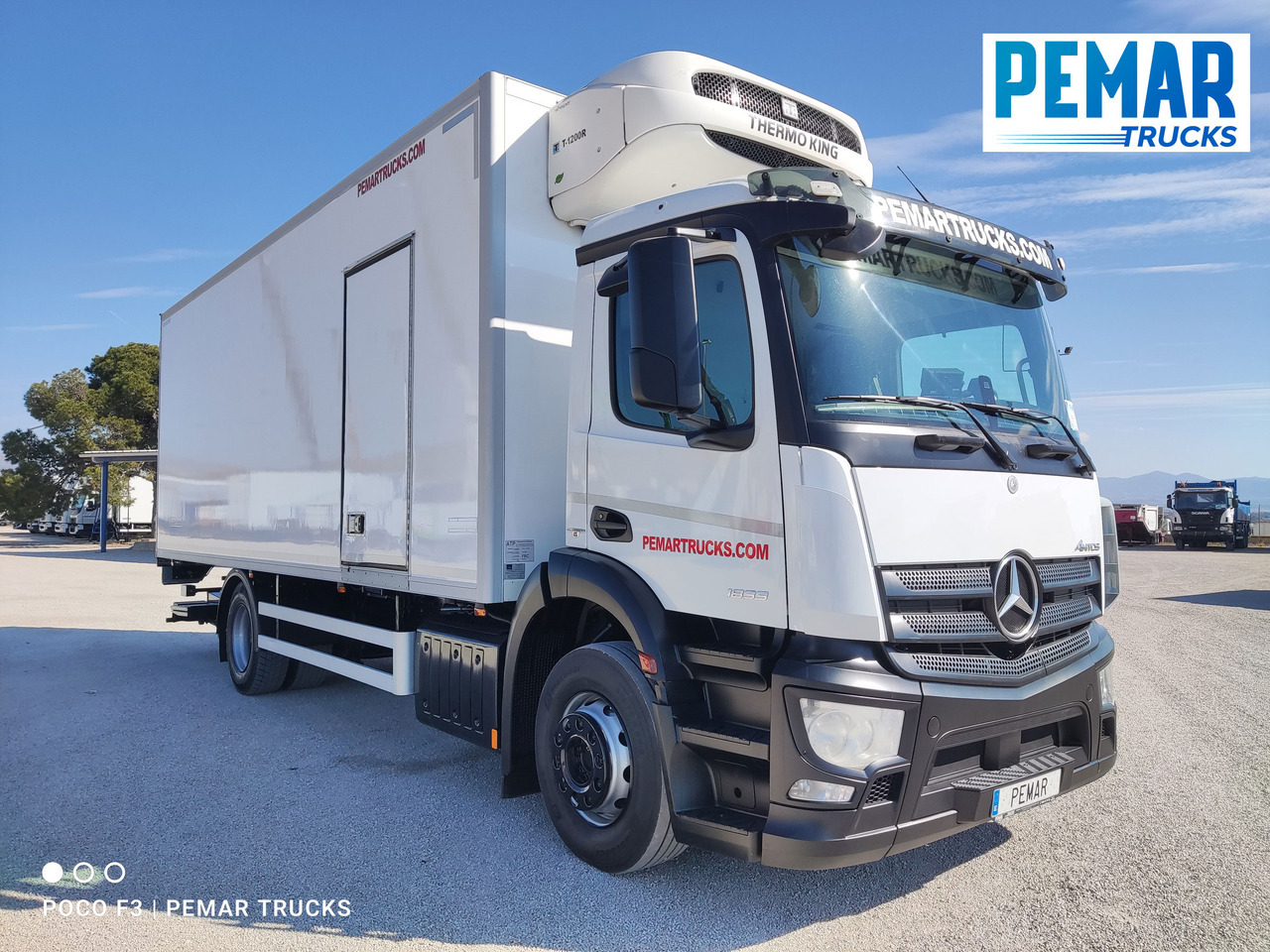 MERCEDES-BENZ MERCEDES BENZ ANTOS 1833 FRIGORIFICO 18T - Hűtős teherautó: 3 kép. MERCEDES-BENZ MERCEDES BENZ ANTOS 1833 FRIGORIFICO 18T - Hűtős teherautó: 3 kép.