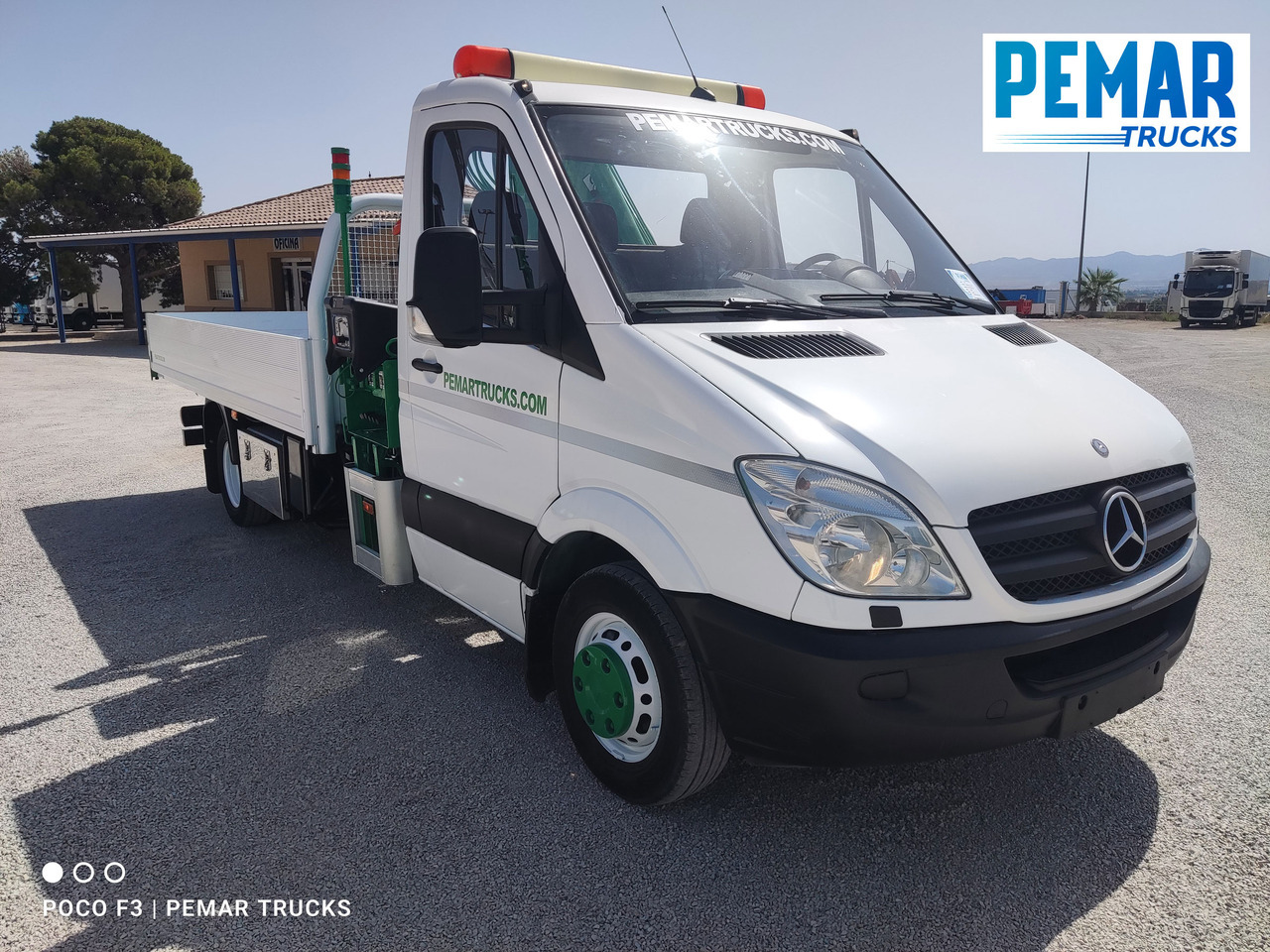 MERCEDES-BENZ SPRINTER 515 CDI GRUA CAJA FIJA 150 CV - Platós teherautó, Darus autó: 3 kép. MERCEDES-BENZ SPRINTER 515 CDI GRUA CAJA FIJA 150 CV - Platós teherautó, Darus autó: 3 kép.