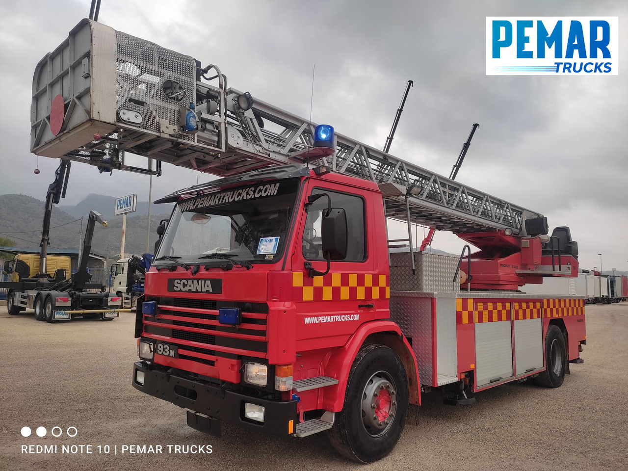 SCANIA G93 250 ESCALERA BOMBEROS - Tűzoltóautó: 2 kép. SCANIA G93 250 ESCALERA BOMBEROS - Tűzoltóautó: 2 kép.
