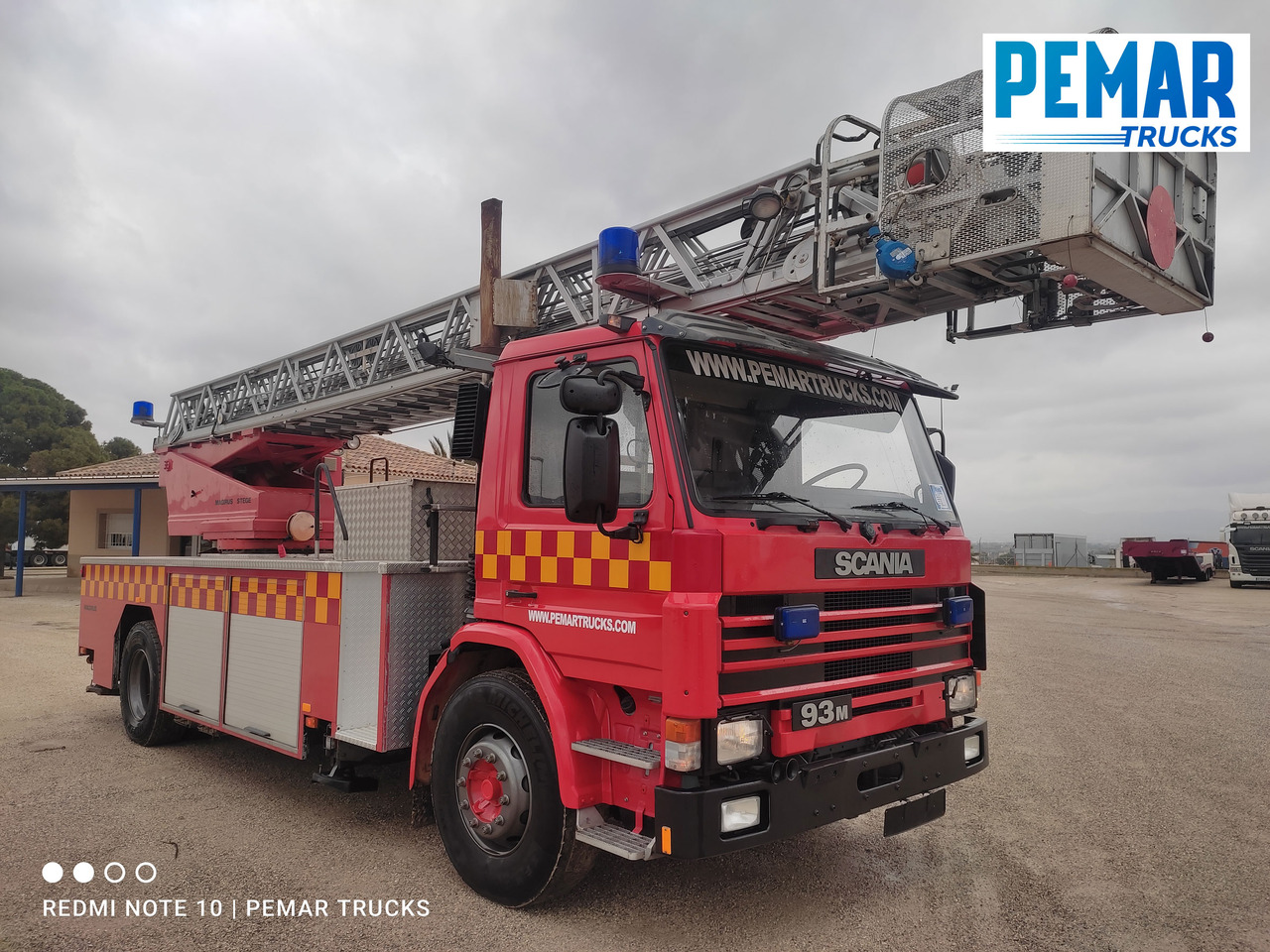SCANIA G93 250 ESCALERA BOMBEROS - Tűzoltóautó: 4 kép. SCANIA G93 250 ESCALERA BOMBEROS - Tűzoltóautó: 4 kép.