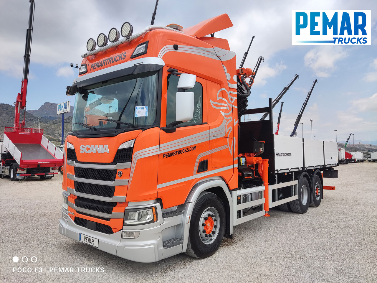 SCANIA R 540 6X2 GRUA CAJA FIJA - Platós teherautó, Darus autó: 2 kép. SCANIA R 540 6X2 GRUA CAJA FIJA - Platós teherautó, Darus autó: 2 kép.