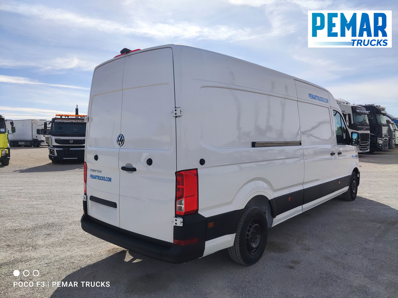 VOLKSWAGEN CRAFTER 2.0 L4 H3 - Furgon: 5 kép. VOLKSWAGEN CRAFTER 2.0 L4 H3 - Furgon: 5 kép.