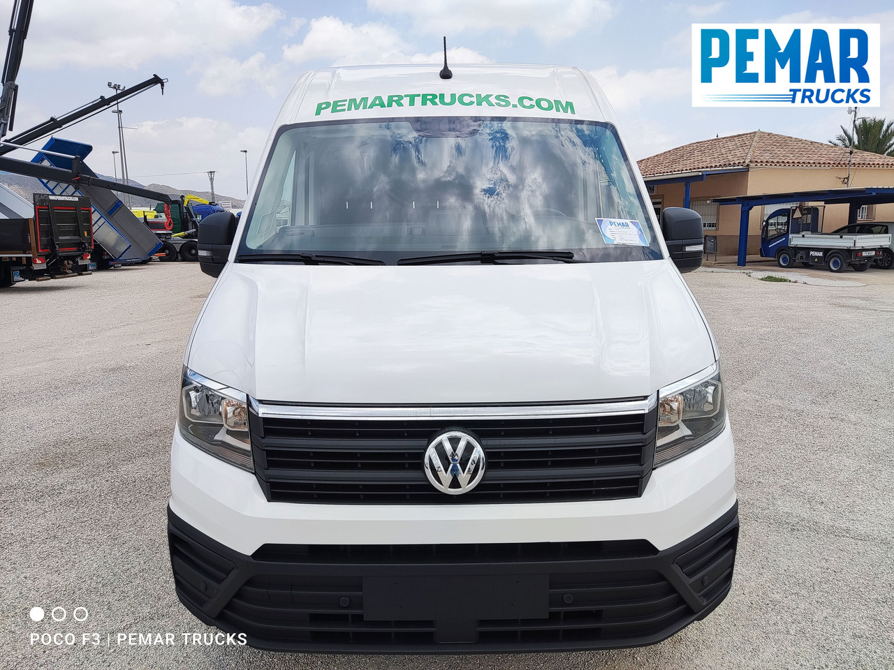 VOLKSWAGEN CRAFTER 35 - 2.0 FURGON L3 H2 EURO 6 - Furgon: 2 kép. VOLKSWAGEN CRAFTER 35 - 2.0 FURGON L3 H2 EURO 6 - Furgon: 2 kép.