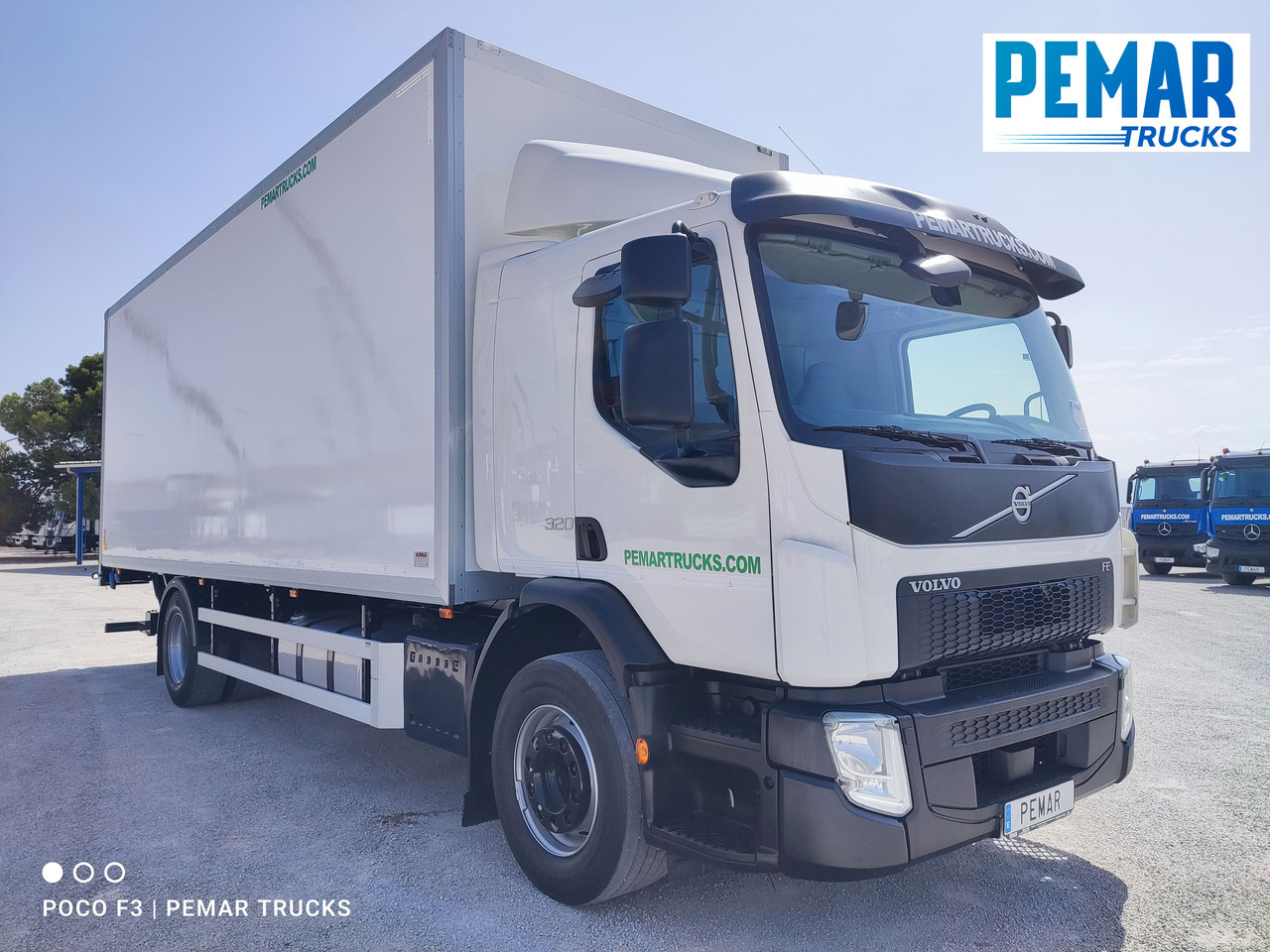 VOLVO FE 320 CAJA CERRADA 18T EURO 6 - Dobozos felépítményű teherautó: 3 kép. VOLVO FE 320 CAJA CERRADA 18T EURO 6 - Dobozos felépítményű teherautó: 3 kép.