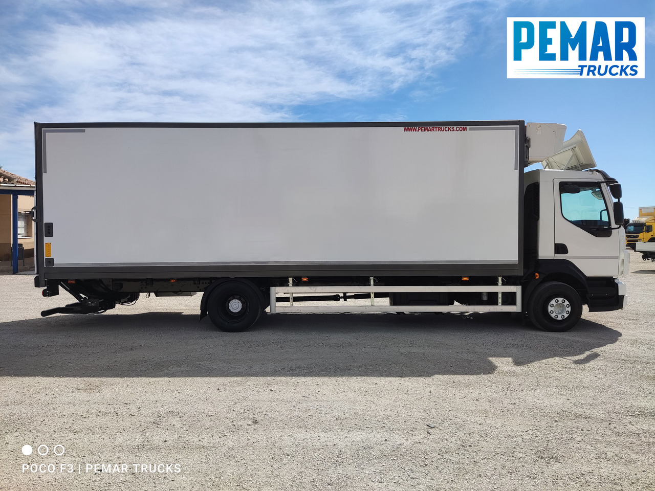 VOLVO FL 240 FRIGORIFICO 14T - Hűtős teherautó: 5 kép. VOLVO FL 240 FRIGORIFICO 14T - Hűtős teherautó: 5 kép.