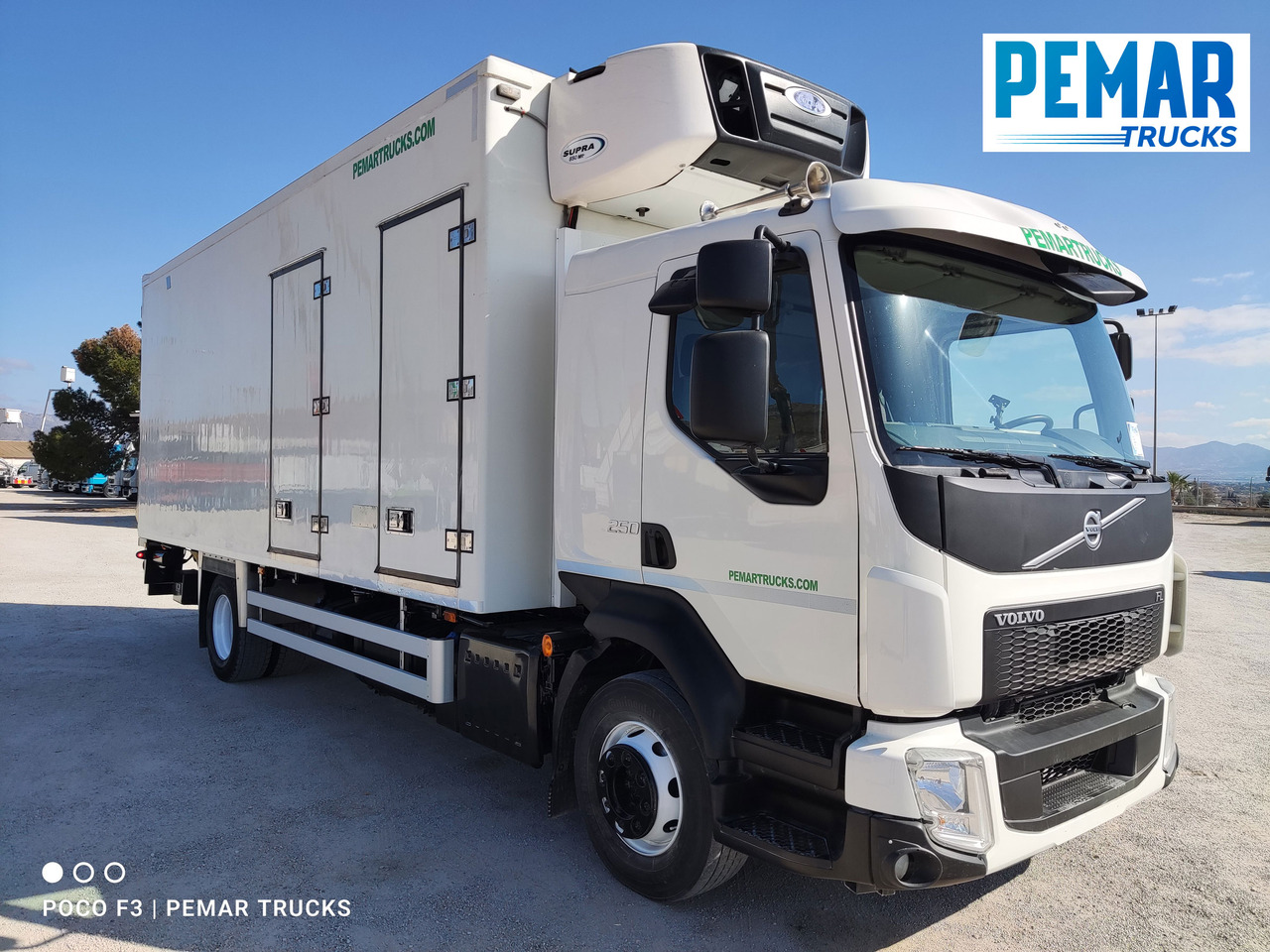 VOLVO FL 250 FRIGORIFICO 12T EURO 6 - Hűtős teherautó: 3 kép. VOLVO FL 250 FRIGORIFICO 12T EURO 6 - Hűtős teherautó: 3 kép.