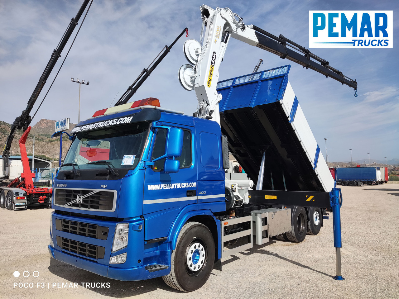 VOLVO FM 400 6X2 GRUA PALFINGER PK 23002 BASCULANTE - Billenőplatós teherautó, Darus autó: 1 kép. VOLVO FM 400 6X2 GRUA PALFINGER PK 23002 BASCULANTE - Billenőplatós teherautó, Darus autó: 1 kép.