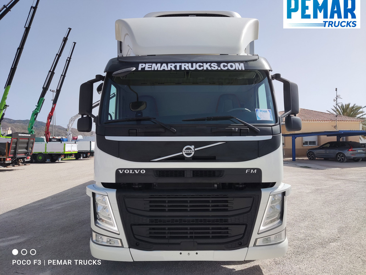 VOLVO FM 410 6X2 FRIGORIFICO EURO 6 - Hűtős teherautó: 2 kép. VOLVO FM 410 6X2 FRIGORIFICO EURO 6 - Hűtős teherautó: 2 kép.