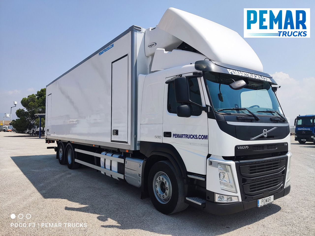 VOLVO FM 500 6X2 FRIGORIFICO EURO 6 - Hűtős teherautó: 3 kép. VOLVO FM 500 6X2 FRIGORIFICO EURO 6 - Hűtős teherautó: 3 kép.