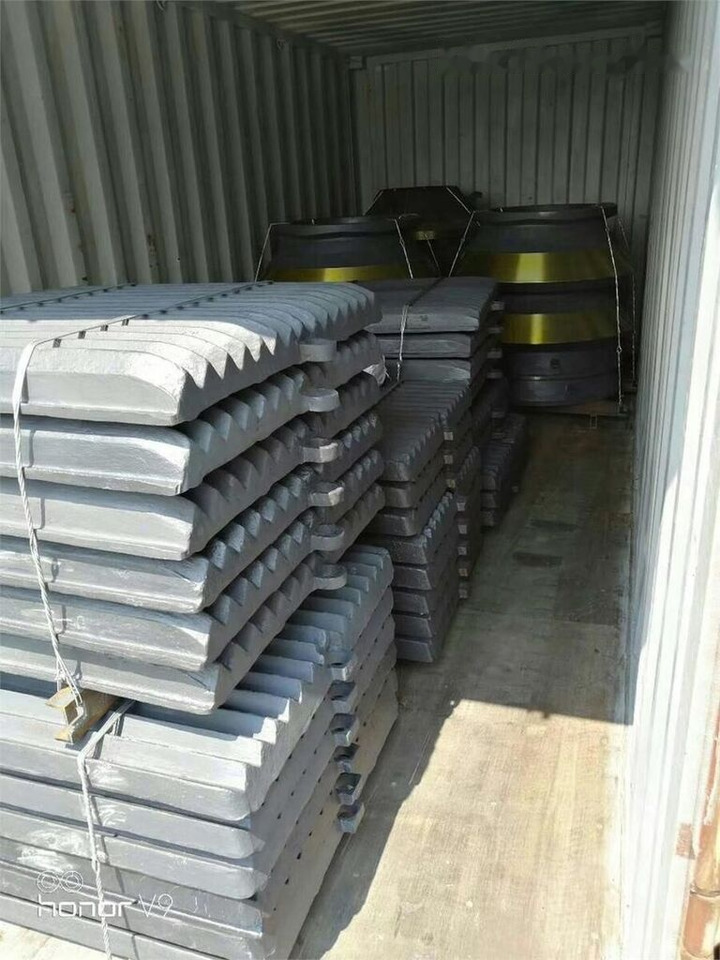 Spare parts for Jaw Crusher and Cone Crusher - Alkatrész - Pofás törő: 5 kép. Spare parts for Jaw Crusher and Cone Crusher - Alkatrész - Pofás törő: 5 kép.