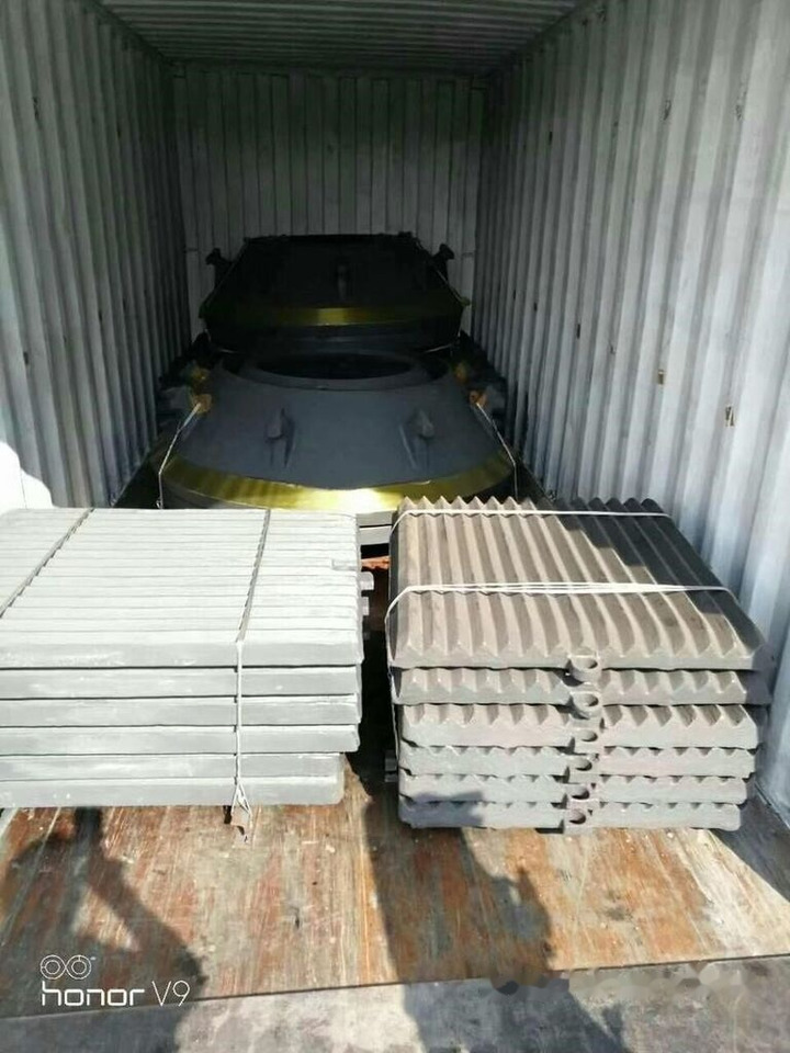 Spare parts for Jaw Crusher and Cone Crusher - Alkatrész - Pofás törő: 4 kép. Spare parts for Jaw Crusher and Cone Crusher - Alkatrész - Pofás törő: 4 kép.