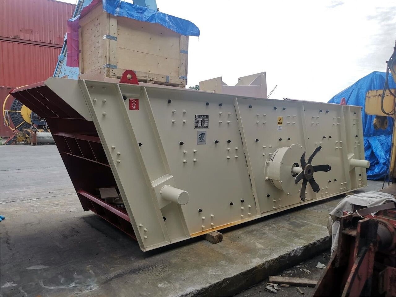 Kinglink 3YK1548 Vibrating Grizzly Screen | 100TPH - Osztályozó berendezés: 5 kép. Kinglink 3YK1548 Vibrating Grizzly Screen | 100TPH - Osztályozó berendezés: 5 kép.