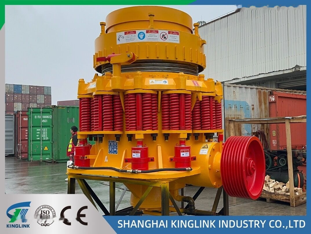 Kinglink 4 1/4 Feet Shorthead Symons Cone Crusher KLF1300 - Kúpos törő: 1 kép. Kinglink 4 1/4 Feet Shorthead Symons Cone Crusher KLF1300 - Kúpos törő: 1 kép.