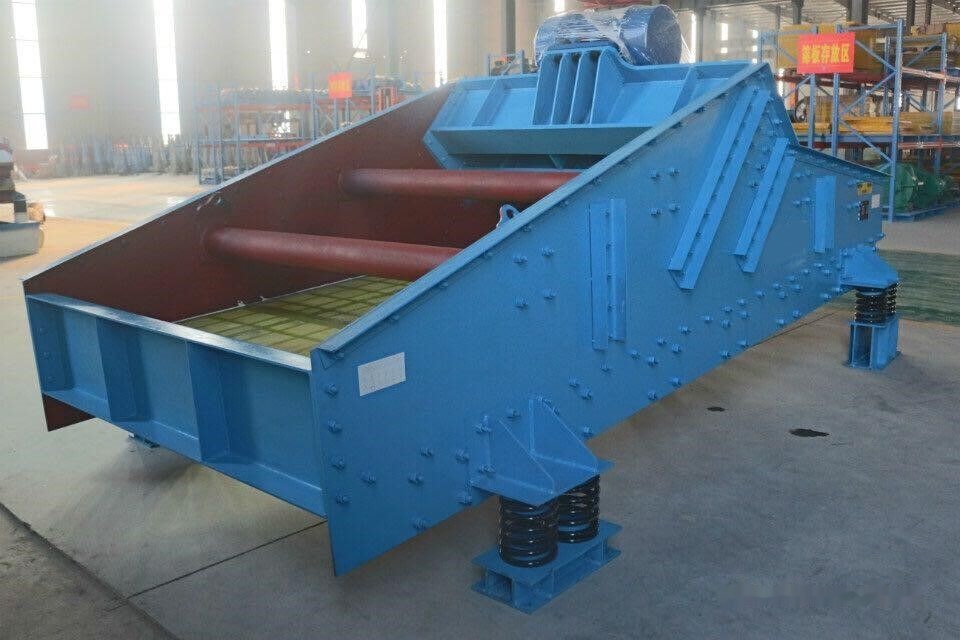Kinglink Dewatering Screen DS1530 - Osztályozó berendezés: 3 kép. Kinglink Dewatering Screen DS1530 - Osztályozó berendezés: 3 kép.