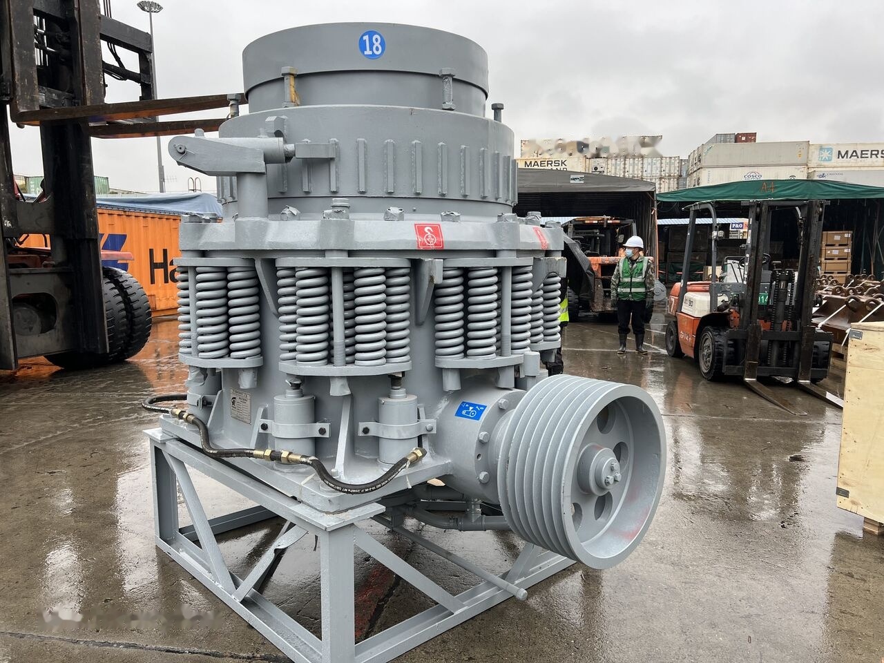 Kinglink Granulator Rock Cone Crusher 3FT SH 100TPH | Asphalt Plant - Kúpos törő: 3 kép. Kinglink Granulator Rock Cone Crusher 3FT SH 100TPH | Asphalt Plant - Kúpos törő: 3 kép.