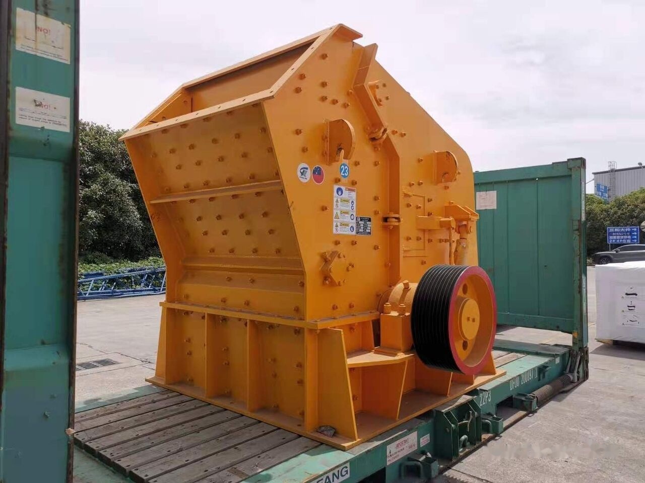 Kinglink HSI Impact Crusher PF1315 - Röpítő törő: 4 kép. Kinglink HSI Impact Crusher PF1315 - Röpítő törő: 4 kép.