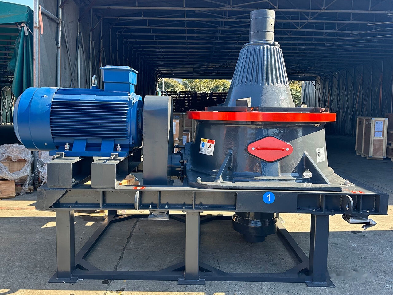 Kinglink KCS430 Hydraulic Cone Crusher - Kúpos törő: 4 kép. Kinglink KCS430 Hydraulic Cone Crusher - Kúpos törő: 4 kép.