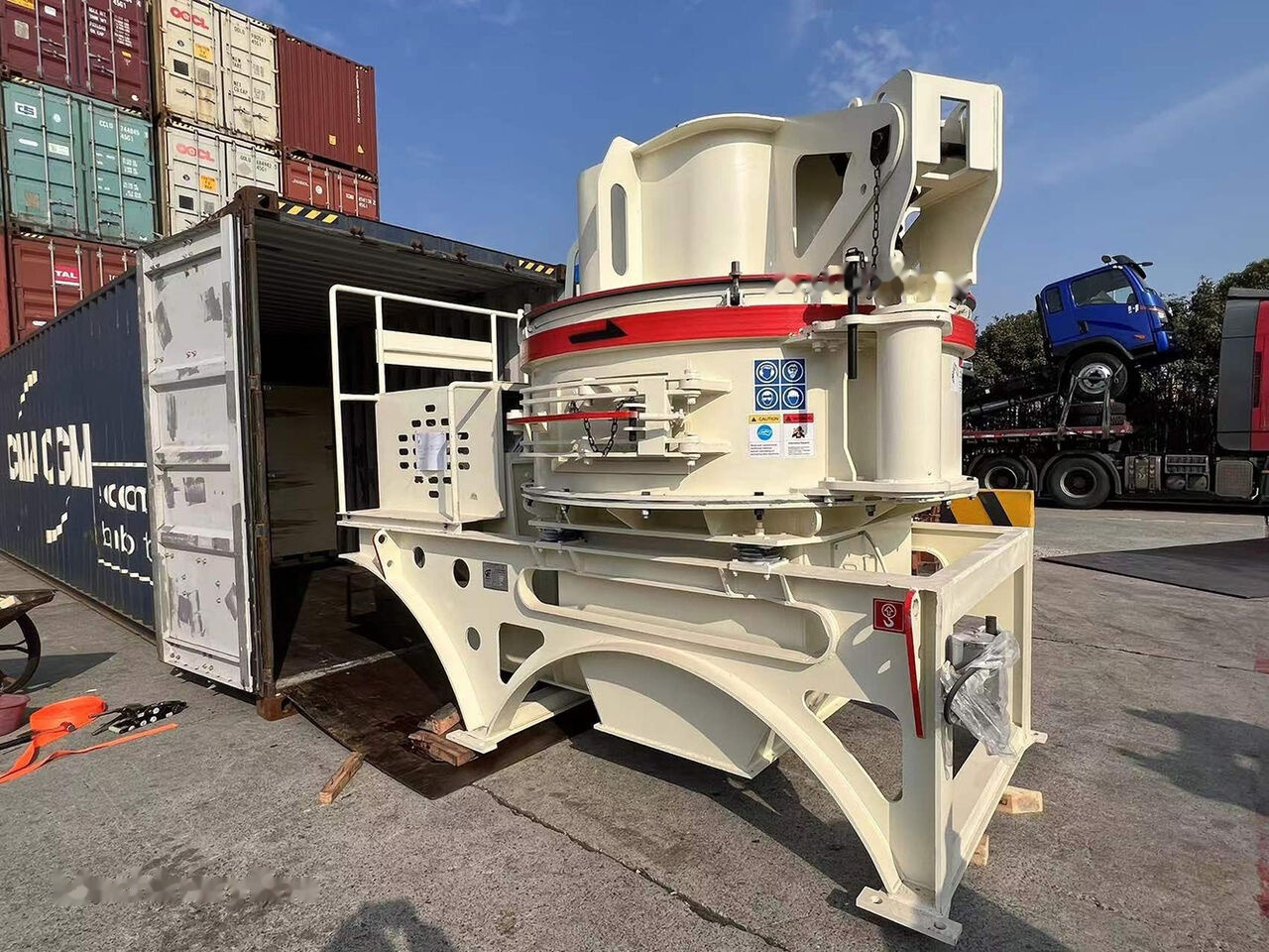 Kinglink KL-7 Vertical Shaft Impactor (VSI) for 5mm Sand Making | 30tph - Törőgép: 2 kép. Kinglink KL-7 Vertical Shaft Impactor (VSI) for 5mm Sand Making | 30tph - Törőgép: 2 kép.